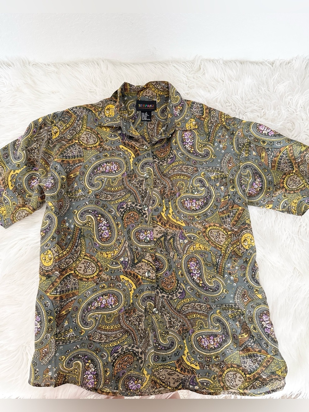 Surprise Men's Paisley Short-Sleeve Button-Up Shirt in Olive Yellow